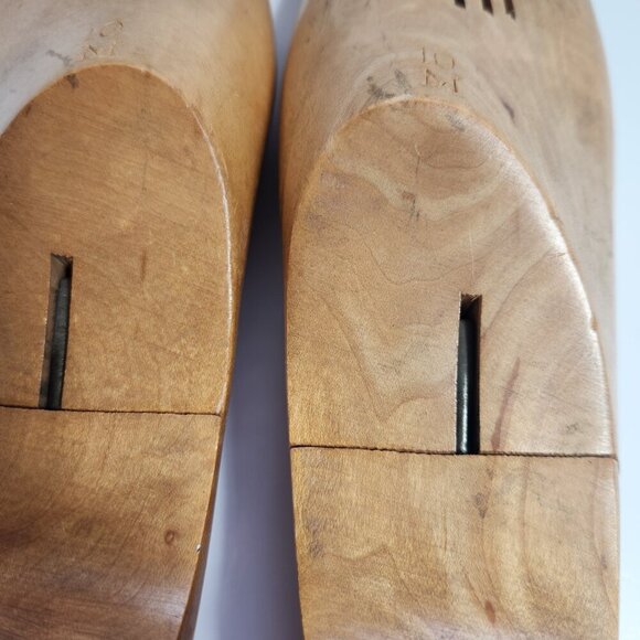 Vintage Shoe Trees Stretchers Mens 10M Classic Maple Construction Hanging Loops - Picture 7 of 13